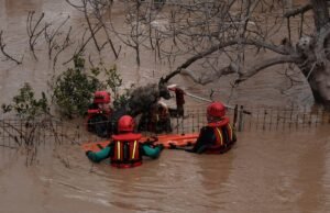 Alerta vermelho para feriados britânicos enquanto enchentes atingem a Costa del Sol da Espanha