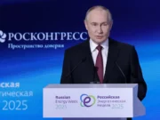 O petróleo caminha rumo ao seu pior desempenho anual desde a pandemia, enquanto a Rússia sente a dor