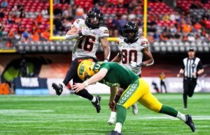 Comandantes de Washington descobrem o apostador canadense Jake Julien