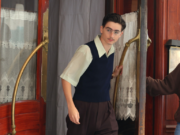 Em ‘Marty Supreme’, os mafiosos mais icônicos da cidade de Nova York inspiraram os trajes retrô-chiques de Timothée Chalamet