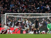 6 jogadores do Aston Villa devem perder o confronto com o Arsenal