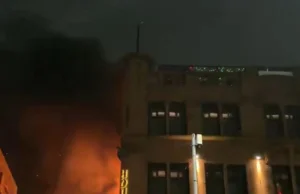 Polícia não trata incêndio em hotel em Glasgow como deliberado