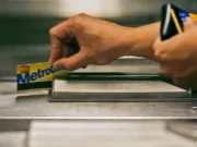 O metrô de Nova York encerra sua era MetroCard e muda totalmente para tarifas tap-and-go