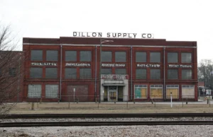 Antes da visita de Trump, moradores de uma cidade da Carolina do Norte dizem que se sentem pressionados pelos altos custos