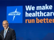 Medline levanta US$ 6,3 bilhões no maior IPO do ano