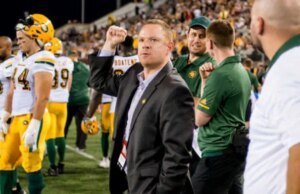 Hamilton Tiger-Cats contrata Brock Sunderland do Winnipeg Blue Bombers