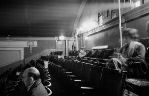 O que a venda da Warner Bros. significa para a arte do cinema