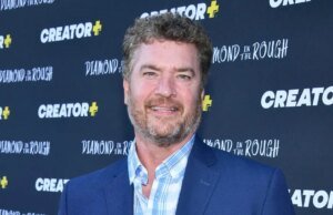 Pat Finn, um ex-aluno do Second City conhecido por papéis em ‘The Middle’ e ‘Ed’, morre aos 60 anos