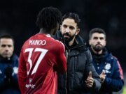 Ruben Amorim critica dois talentos da academia do Man Utd ao defender o tratamento de Kobbie Mainoo