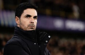 Ex-estrela do Tottenham dá previsão firme sobre as esperanças do Arsenal de título da Premier League