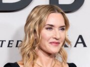 Kate Winslet diz que suas ‘primeiras experiências íntimas’ quando adolescente foram com mulheres: ‘Eu beijei algumas garotas e beijei alguns meninos’