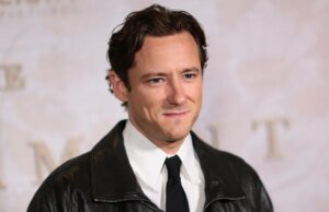 Lewis Pullman diz que filmar ‘Spaceballs 2’ com seu pai foi um ‘sonho que se tornou realidade’: ‘Queríamos fazer isso desde sempre’