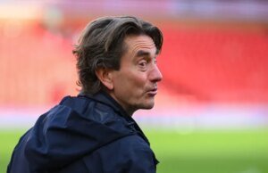 Alan Sugar diz ao Tottenham para demitir Thomas Frank e contratar uma lenda da Premier League