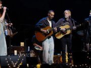 Hayley Williams, Florence Welch, Trey Anastasio e mais iluminam o concerto beneficente da Ally Coalition de Jack Antonoff