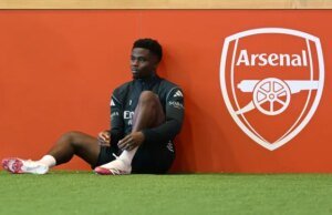 A estrela do Arsenal, Bukayo Saka, nomeia o extremo que idolatrava – ‘Eu não deveria dizer isso’