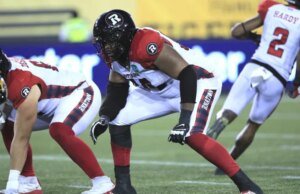 Ottawa Redblacks recontrata o left tackle Dino Boyd