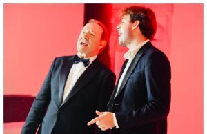 Kevin Spacey retorna à TV pela primeira vez desde ‘House of Cards’ com a série de comédia italiana ‘Minimarket’