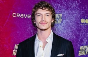 Veja como "Rivalidade acalorada" A estrela Connor Storrie reagiu ao fato de seus vídeos antigos do YouTube se tornarem virais