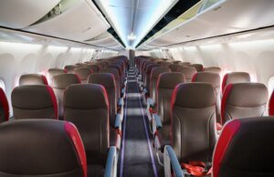 As pessoas estão fantasiando sobre o dia em que poderão caminhar pelo corredor com este meme agridoce