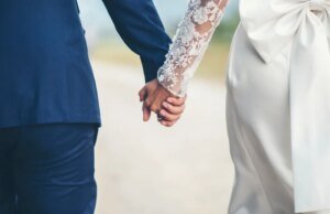 Este vídeo de reação chorosa se tornou um meme para todas as ocasiões importantes que as pessoas mais sentem falta