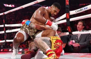 ‘Show de palhaços’: as travessuras de Jake Paul na luta bizarra de Anthony Joshua fazem o mundo dos esportes entrar em erupção