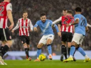 Momento de qualidade de Cherki leva Man City a ultrapassar Brentford