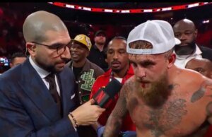 Jake Paul cospe sangue após revelar mandíbula quebrada na luta com Anthony Joshua