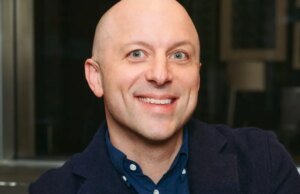 James Steven deixando o cargo de diretor de comunicações da Warner Music, leia sua nota de despedida