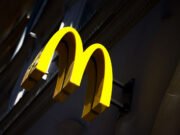 A briga do povo com o McDonald’s: por que os ativistas estão pedindo um boicote nacional