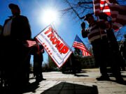 Trump está perdendo seus apoiadores mais leais: pesquisa