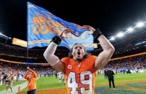 ‘Eu o amo’: o vencedor do Super Bowl Jon Gruden elogia o ex-astro do CFL Alex Singleton nos playoffs da NFL