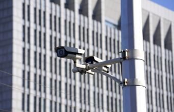 Xi sublinha a necessidade de vencer a luta contra a corrupção na China