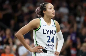 Lynx F Napheesa Collier supostamente faltará 4-6 meses após passar por uma cirurgia nos tornozelos