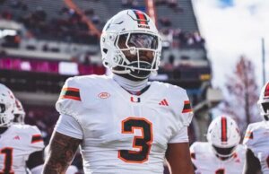 O canadense DE Akheem Mesidor leva o Miami Hurricanes ao College Football Playoff, perturbado pelo estado de Ohio