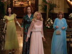 Chefe de ‘Palm Royale’ e Kristen Wiig sobre se aquela reviravolta final no casamento significa que o show acabou
