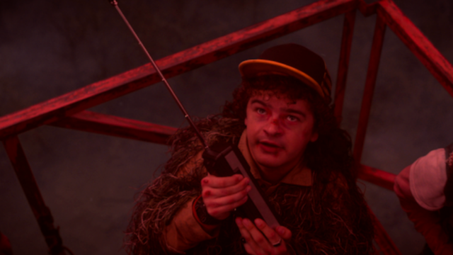 StrangerThings_S5_0694_R.png