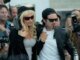 Pamela Anderson se sentiu “nojenta” ao ver Seth Rogen no Globo de Ouro depois de ‘Pam & Tommy’