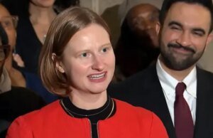 O oficial de habitação comunista de Mamdani é um lunático