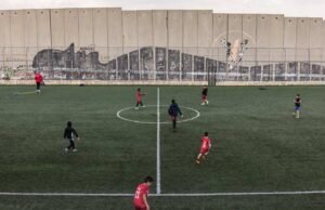 O que foi necessário para salvar um campo de futebol na Palestina