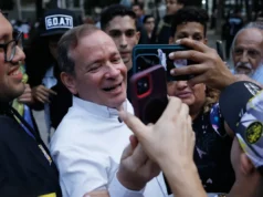 O líder da oposição venezuelana Machado diz que um aliado próximo foi sequestrado horas após ser libertado da prisão