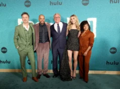 As estrelas de Scrubs revelam sua lista de desejos de pacientes famosos enquanto o renascimento retorna após 16 anos