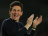 O técnico do Brentford, Keith Andrews, concorda com um novo acordo para permanecer no clube da Premier League até 2032