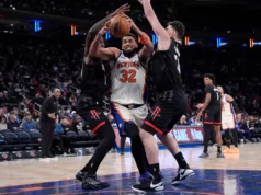 Knicks recupera de 18 a menos no quarto para vencer o Rockets por 108-106