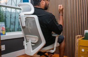 As melhores cadeiras e mesas da filial estão à venda (testamos todas)