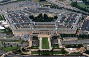 Militares dos EUA embarcam em outro petroleiro no Oceano Índico, rastreado no Caribe