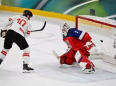 Nick Suzuki adora trocar de espadas na vila olímpica