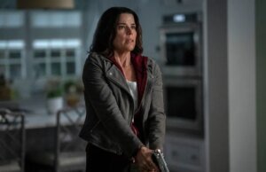 Crítica de ‘Scream 7’: Neve Campbell retorna para uma sequência de volta ao básico que é um pouco básica demais