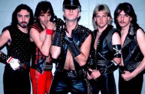 Crítica de ‘The Ballad of Judas Priest’: Delightful Metal Doc é uma estreia sólida na direção do guitarrista do Rage Against the Machine, Tom Morello