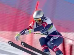 Jogos Olímpicos: Lindsey Vonn é a consternação e a inquietação em silêncio, antes de ser evacuada por um helicóptero