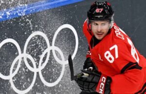 Sidney Crosby e está no meio de um belo gesto em todo o jardim da França